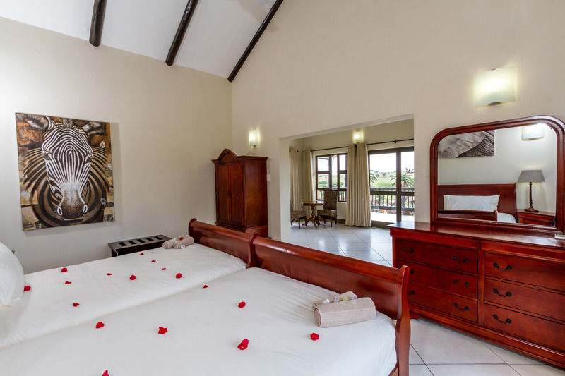 Zulu Nyala Game Lodge ฮลูฮลูเว ภายนอก รูปภาพ